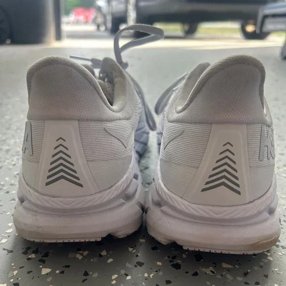 HOKA Clifton 7 men’s white size 12 - Picture 6 of 7